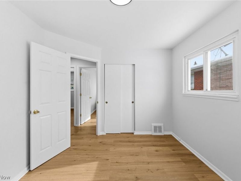 5757 Defiance Avenue, Brook Park, OH 44142 Photo 28