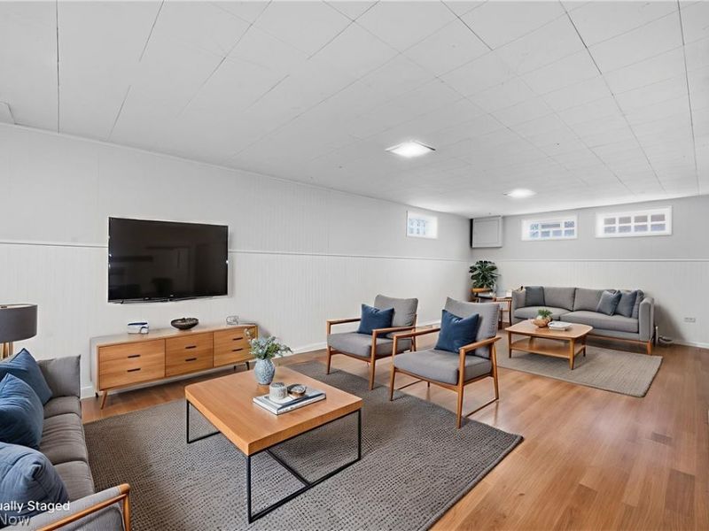 5757 Defiance Avenue, Brook Park, OH 44142 Photo 29