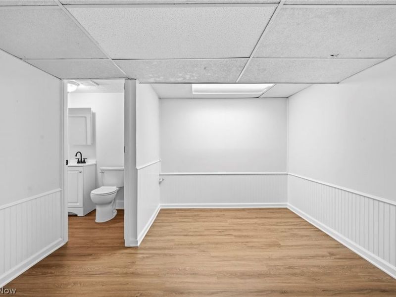 5757 Defiance Avenue, Brook Park, OH 44142 Photo 33