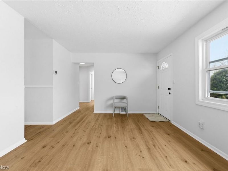 5757 Defiance Avenue, Brook Park, OH 44142 Photo 4