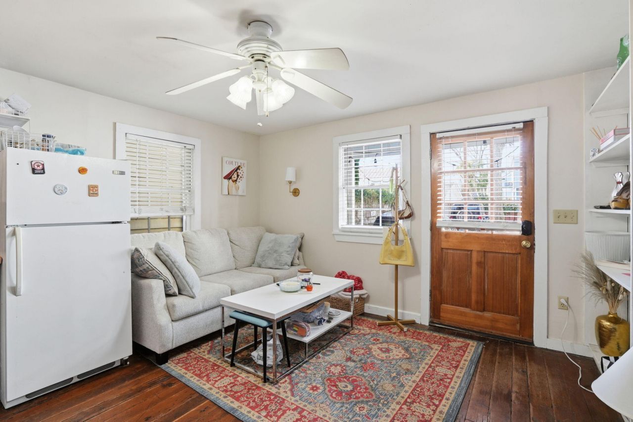 163 Coming Street Photo 33