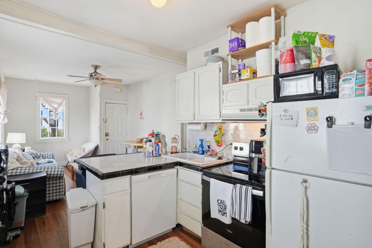 163 Coming Street Photo 9