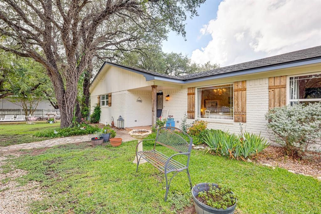 557 Rivercrest Road, Valley Mills, TX 76689 Main Photo