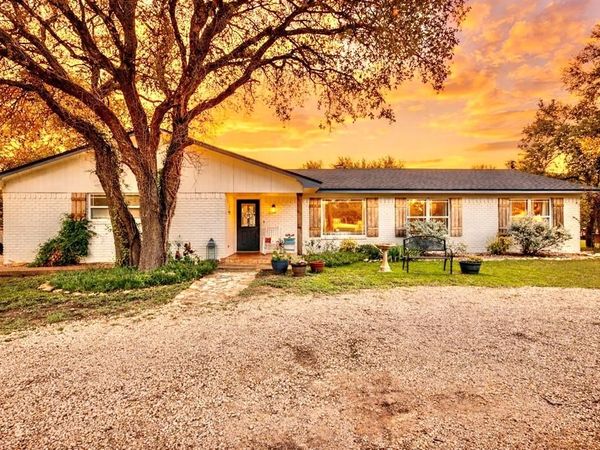 557 Rivercrest Road , Valley Mills, TX 76689