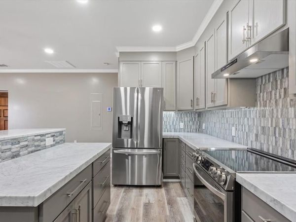 202 N Avenue D, Clifton, TX 76634