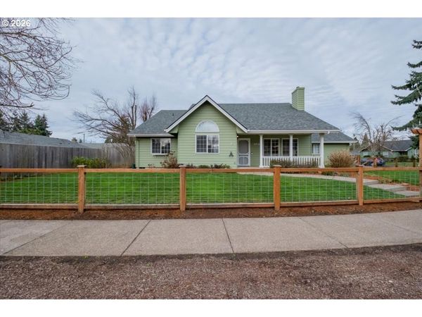 5718 E ST, Springfield, OR 97477