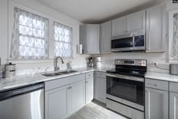 251 Park Drive  photo 4