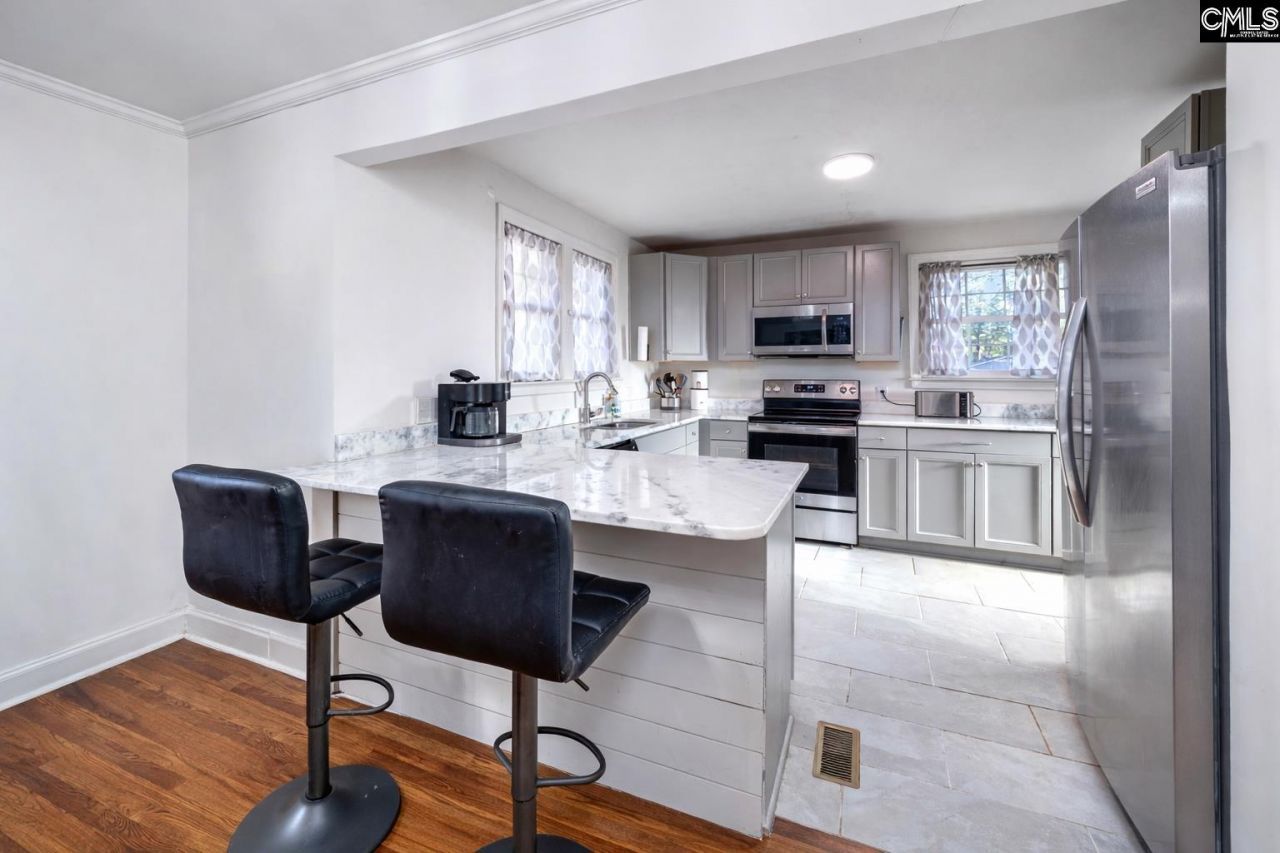 251 Park Drive  Photo 6