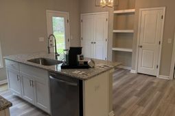 141 Trotter Lane photo 4