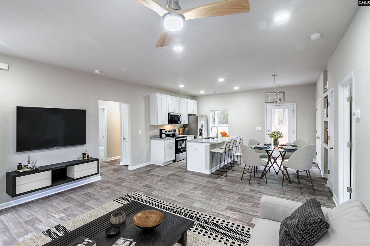 141 Trotter Lane  Photo 6