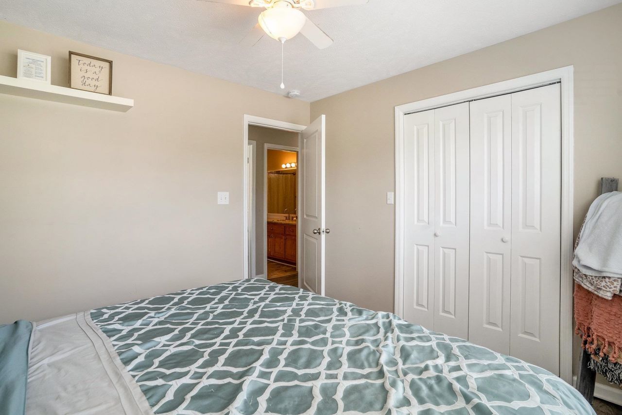 1036 Augustus Dr. Photo 22