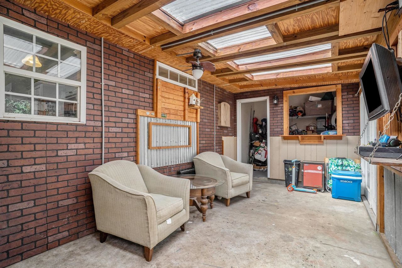 1036 Augustus Dr. Photo 27