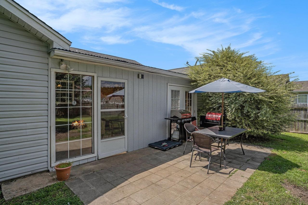 1036 Augustus Dr. Photo 28