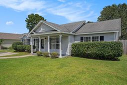 1036 Augustus Dr. photo 4