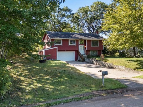 8536 241st Avenue NE, Stacy, MN 55079