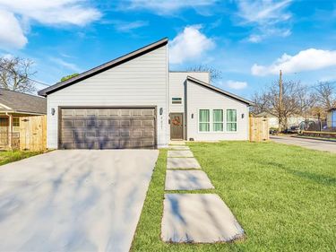 4621 Collins Avenue, Dallas, TX 75210