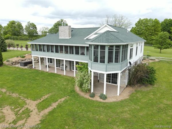 58282 SAVAGE Road, Newberg Twp, MI 49095