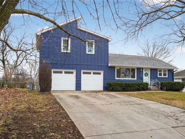 9147 MAIN Street, Kansas City, MO 64114