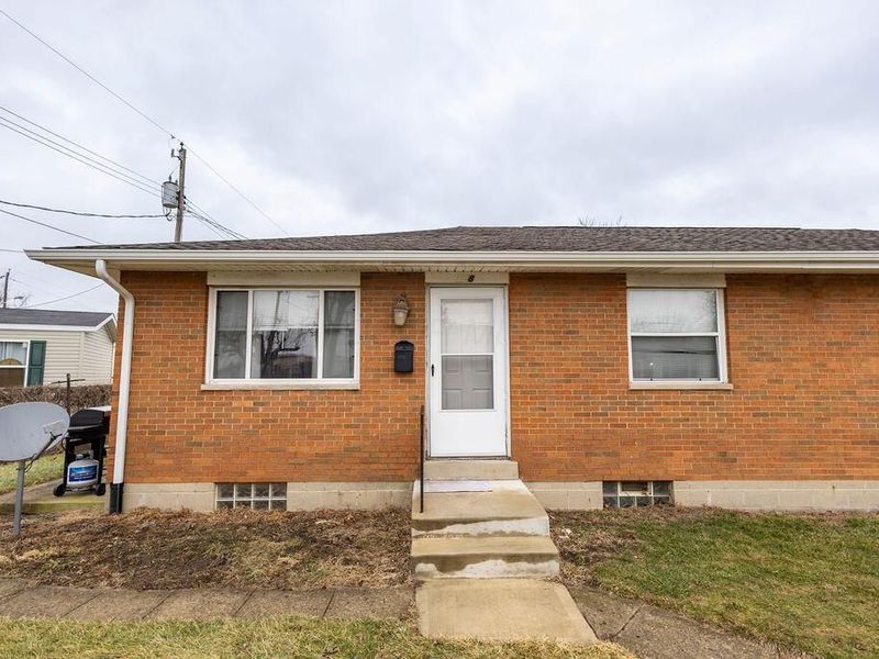 696-698 Kirkwood Drive, West Jefferson, OH 43162 Photo 2