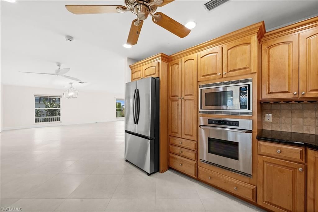 2193 Macadamia St , Saint James City, FL 33956 Photo