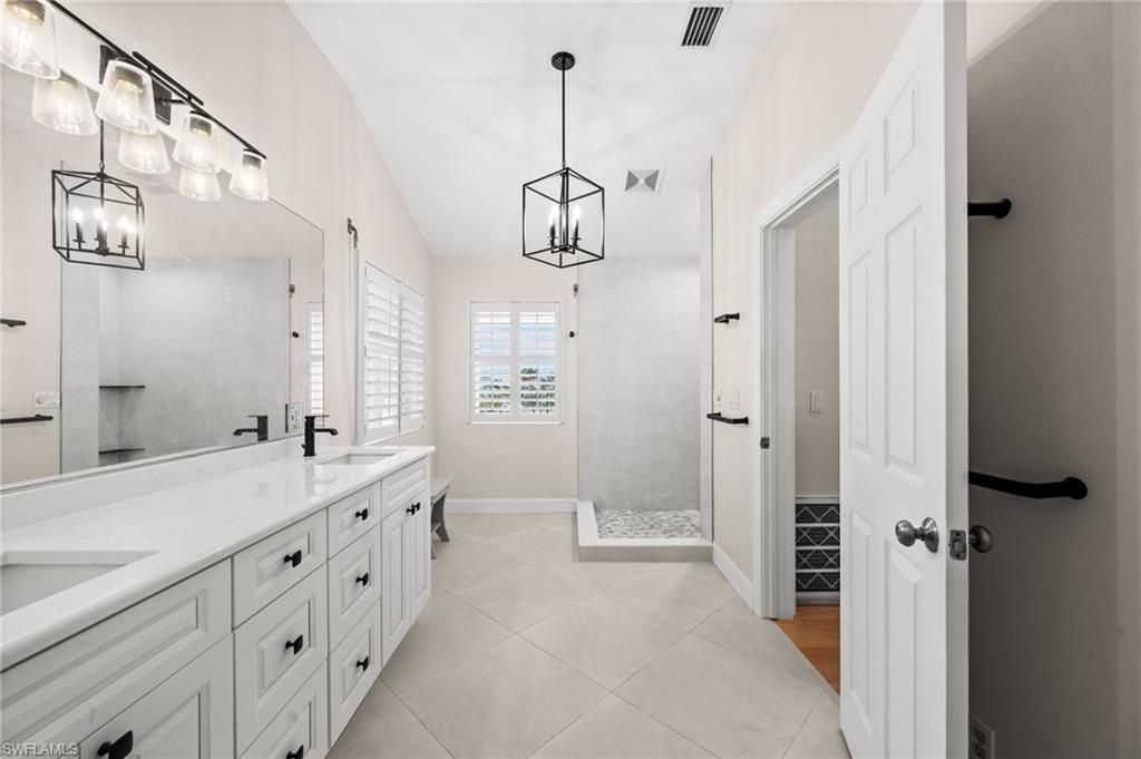 2193 Macadamia St , Saint James City, FL 33956 Photo