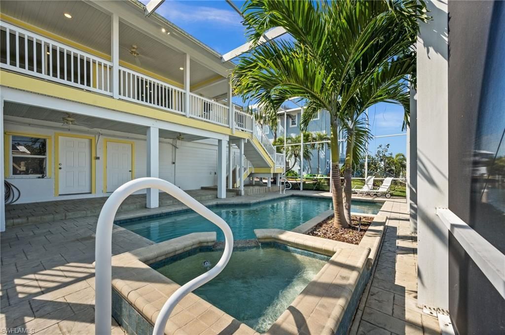 2193 Macadamia St , Saint James City, FL 33956 Photo