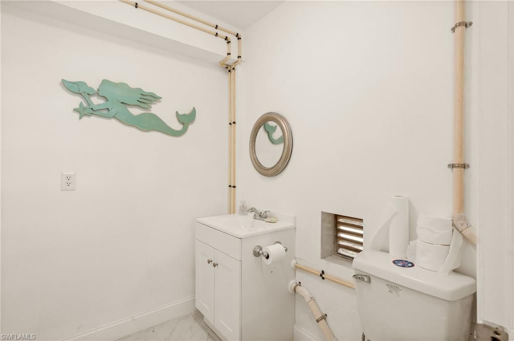 2193 Macadamia St , Saint James City, FL 33956 Photo