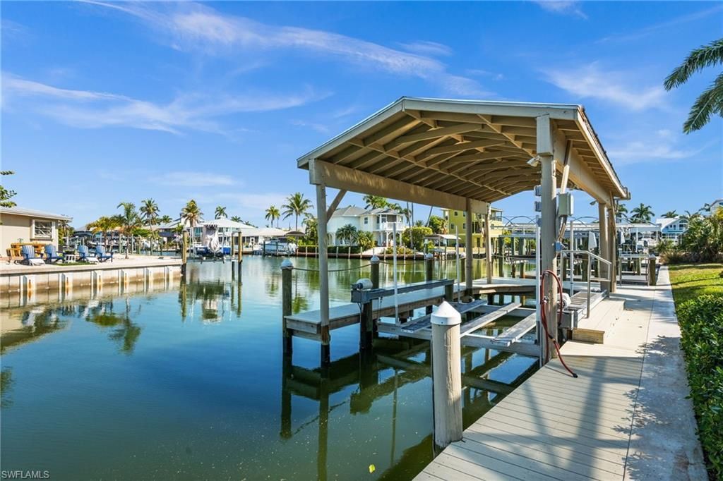 2193 Macadamia St , Saint James City, FL 33956 Photo