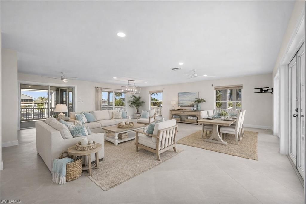 2193 Macadamia St , Saint James City, FL 33956 Photo