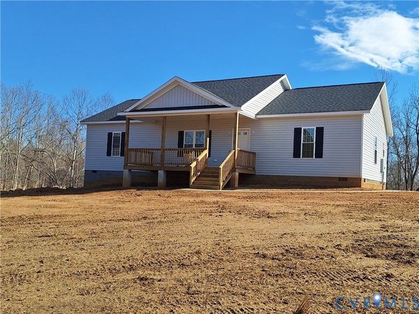 2086 EAST COURTHOUSE Road, Blackstone, VA 23824