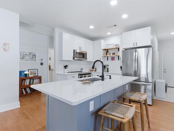 2410 Catherine Street, Dallas, TX 75211