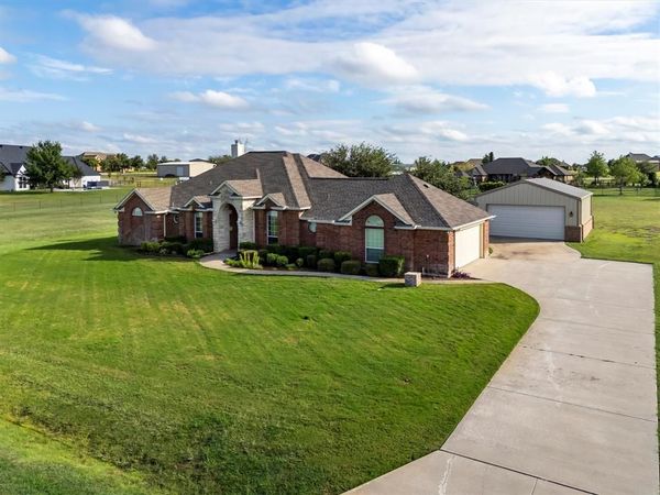 125 Deer Stream Court, Azle, TX 76020