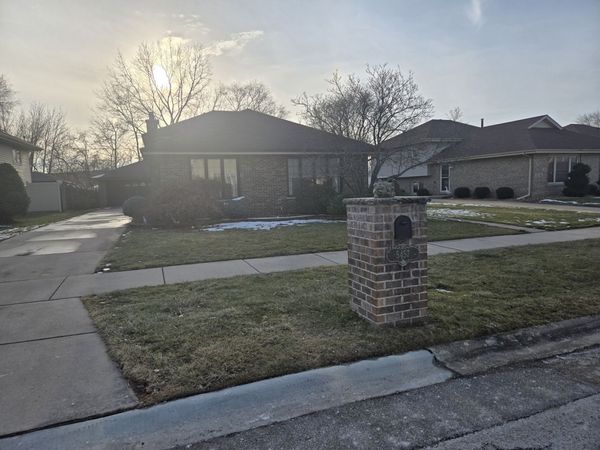 5457 W 108th Place , Oak Lawn, IL 60453