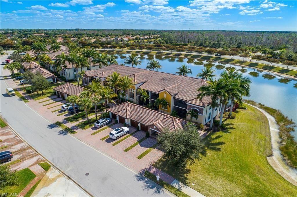 9518 Avellino Way, Unit 2312, Naples, FL 34113 Photo