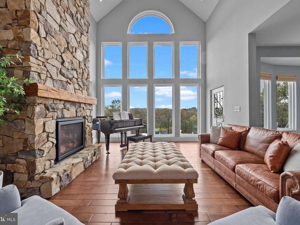 274 PINEVILLE ROAD, NEWTOWN, PA 18940