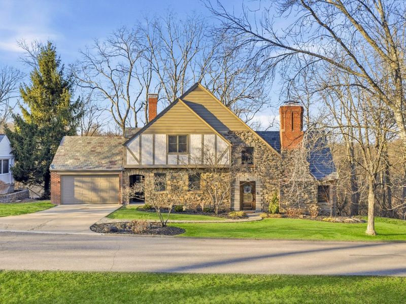 1054 Emerson Road, Park Hills, KY 41011 Photo 1