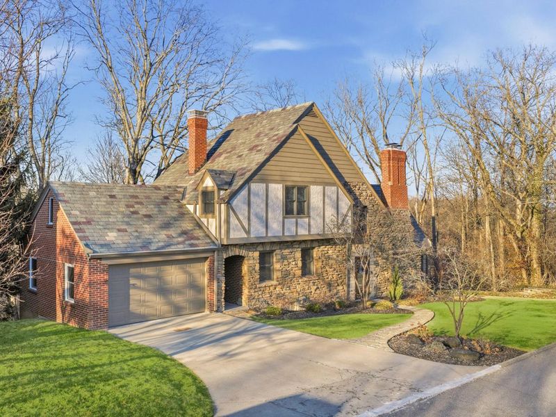 1054 Emerson Road, Park Hills, KY 41011 Photo 2