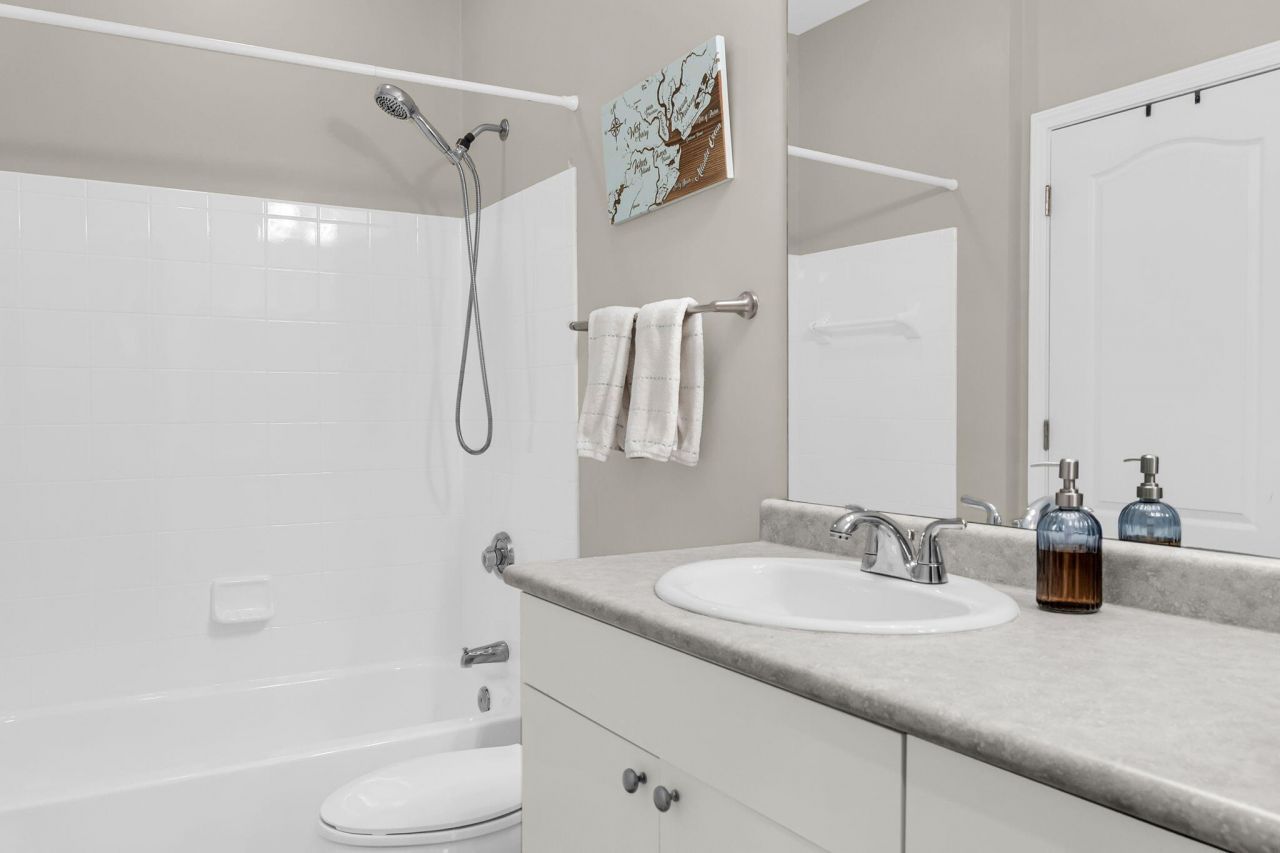 2224 Egret Crest Lane Photo 16