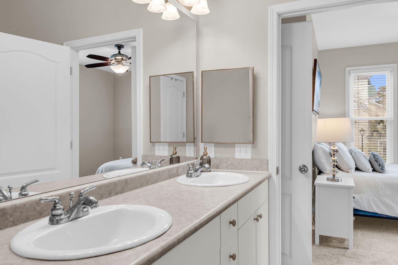 2224 Egret Crest Lane Photo 17