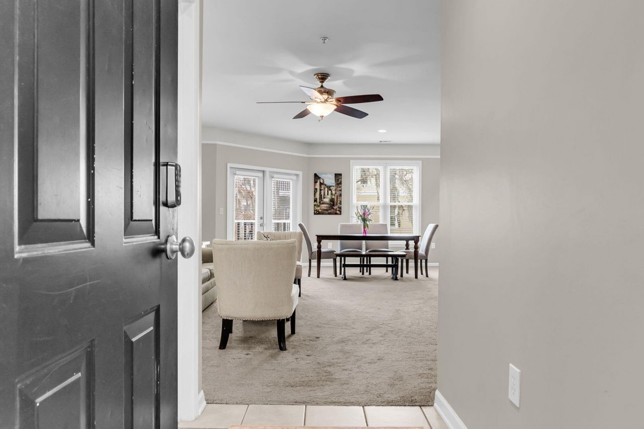 2224 Egret Crest Lane Photo 5