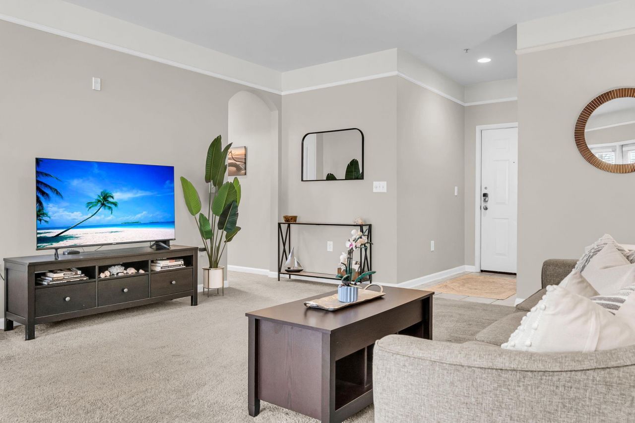 2224 Egret Crest Lane Photo 6