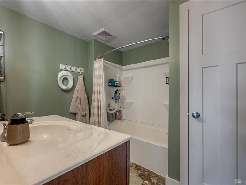 127 S Kensington Place, Springfield, OH 45504 Photo 24