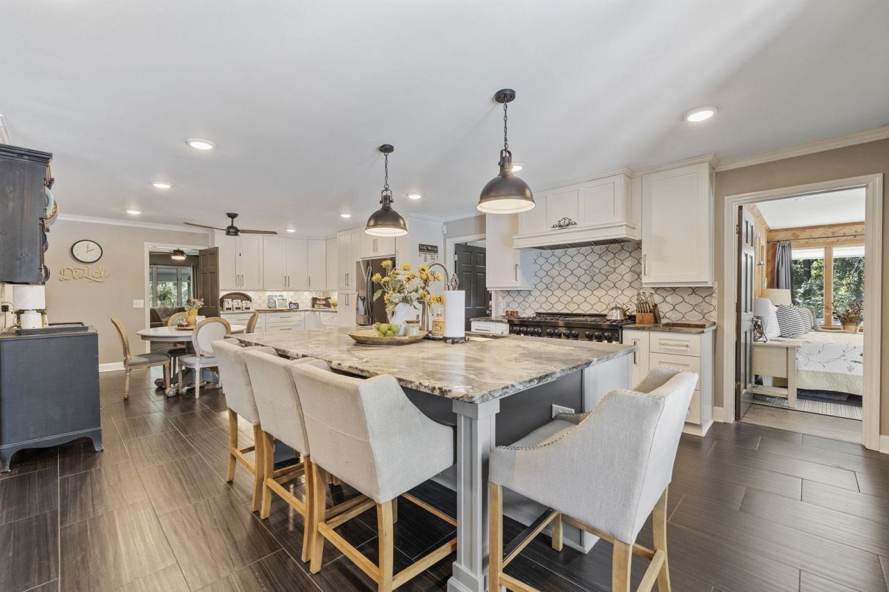 302 Mohican Dr.  Photo 14