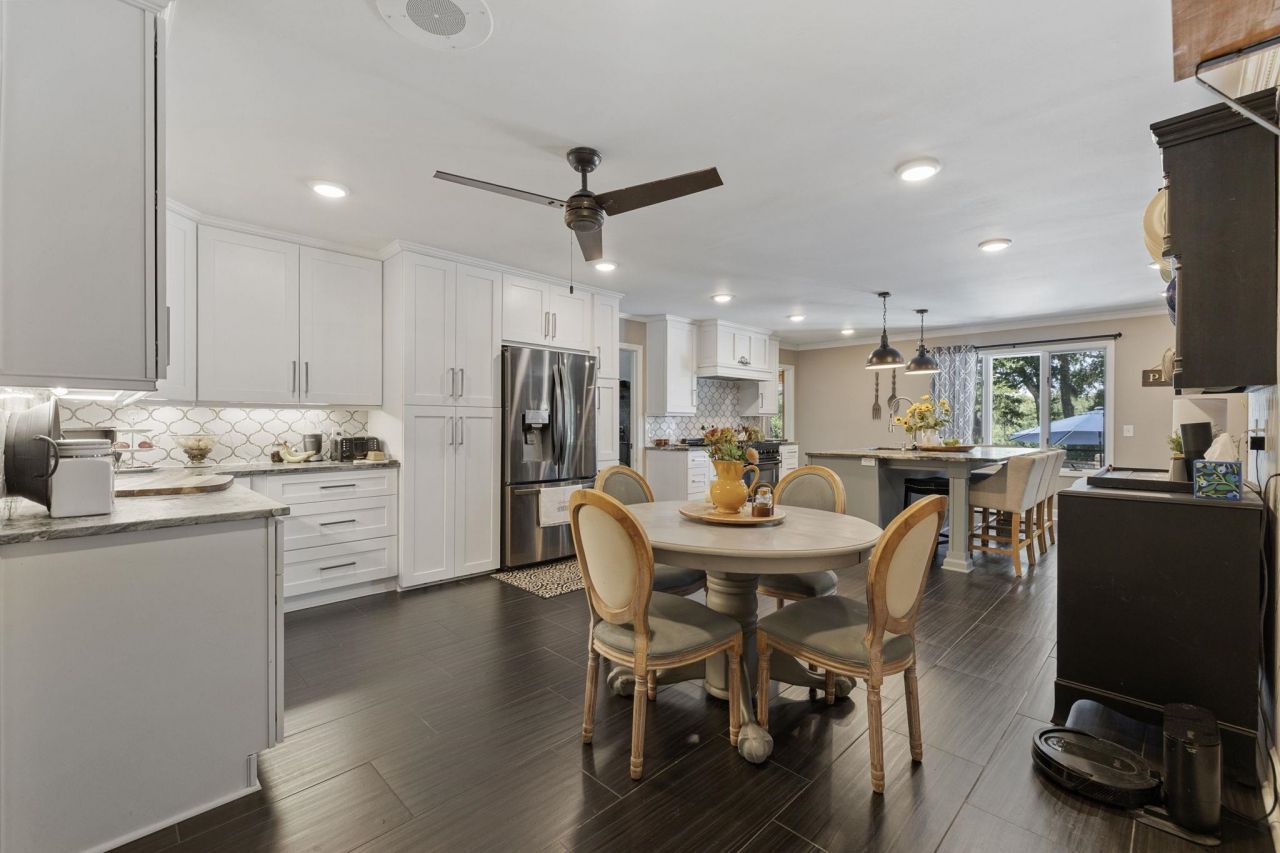 302 Mohican Dr.  Photo 17