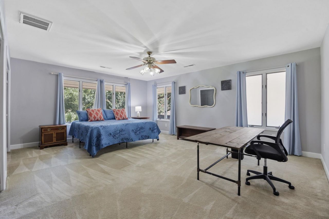 302 Mohican Dr.  Photo 32