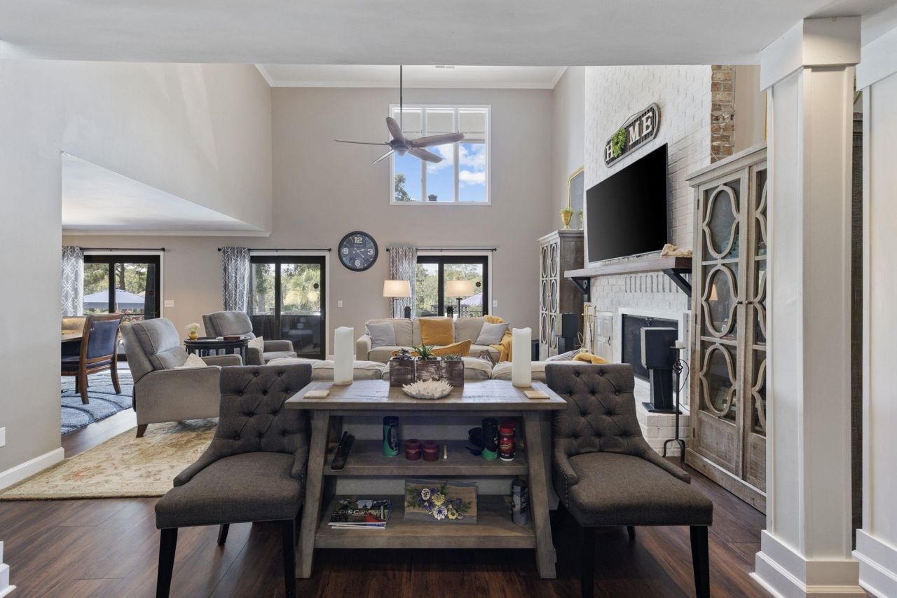 302 Mohican Dr.  Photo 6