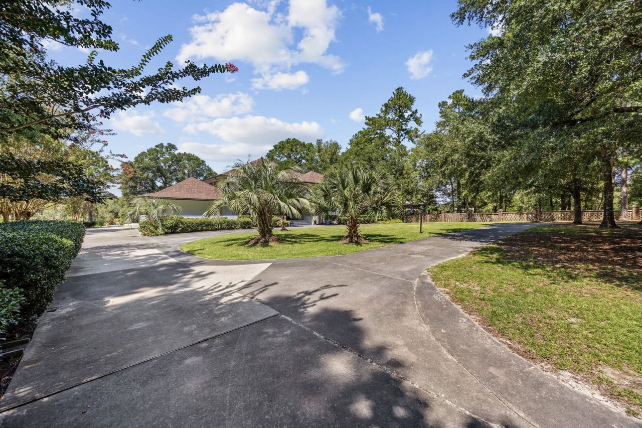 302 Mohican Dr.  Photo 80