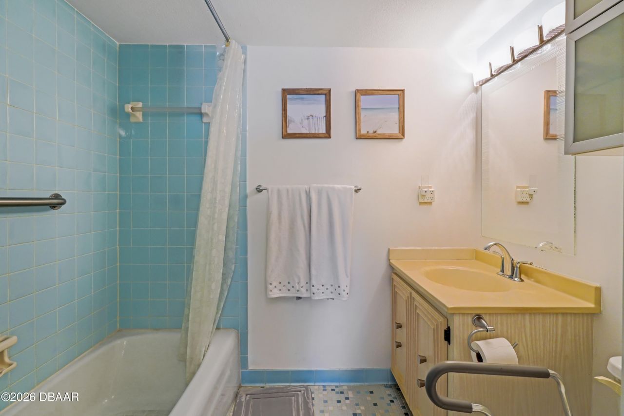 3606 S Peninsula Drive, Unit 210, Port Orange, FL 32127 Photo