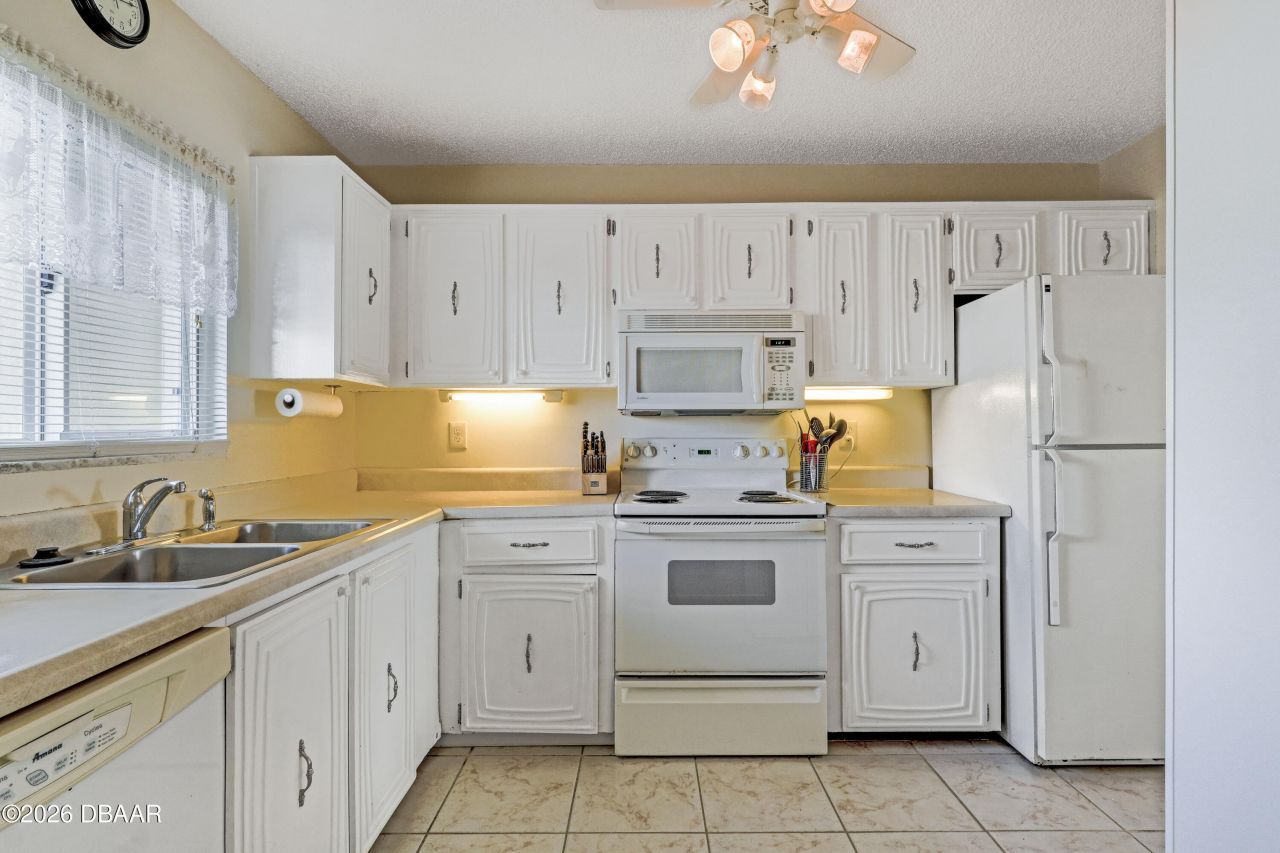 3606 S Peninsula Drive, Unit 210, Port Orange, FL 32127 Photo