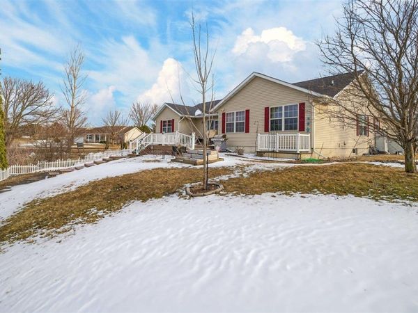 3905 Memory Lane, Waterloo, IA 50701
